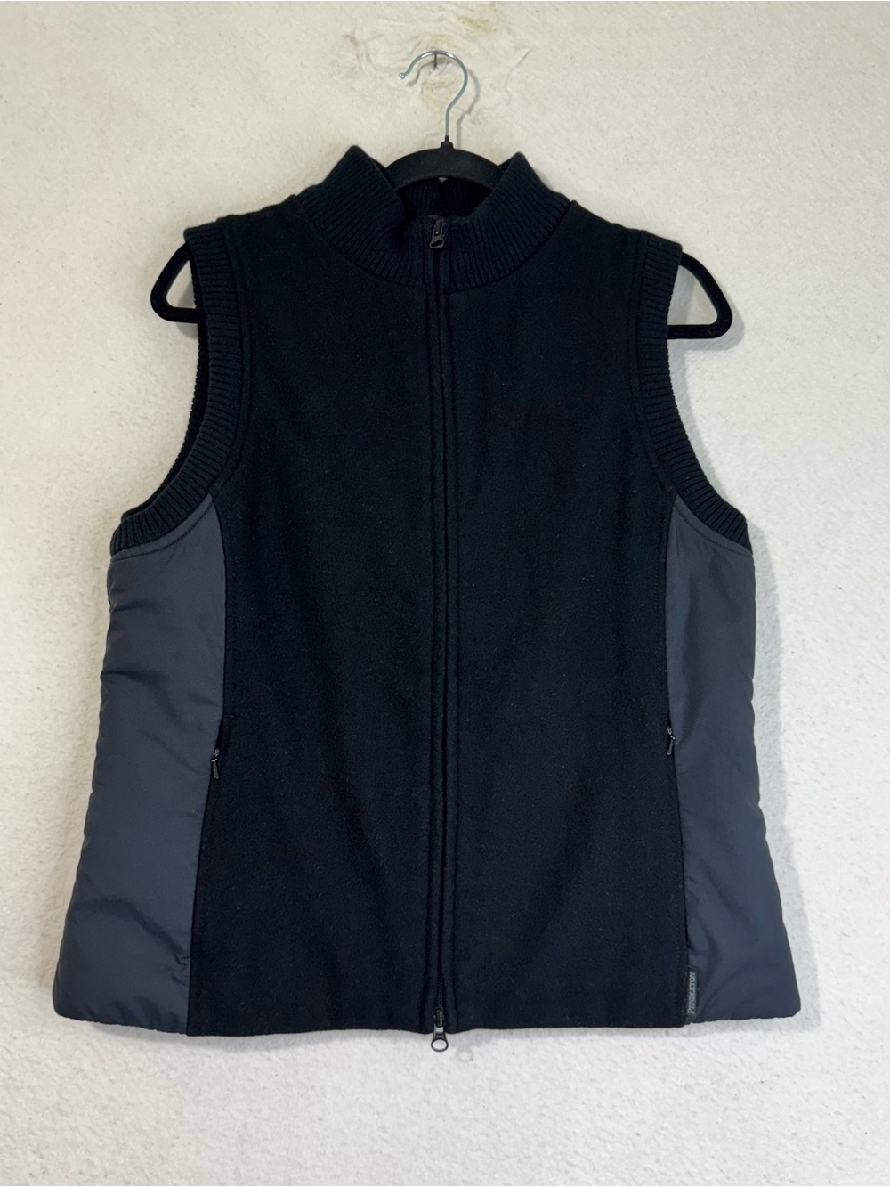 Pendleton Urban Wear Black Merino Wool Fleece Side Panel Full-Zip Utility Vest M